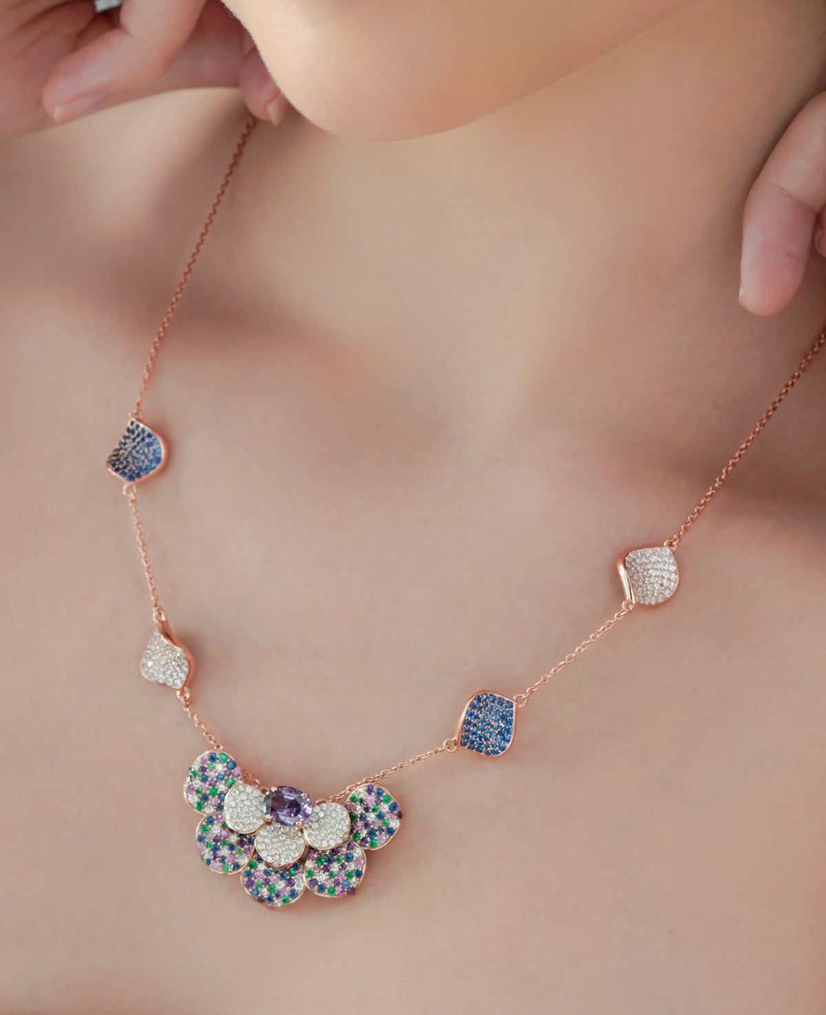 Glorious Petal Necklace - Fresh Mint