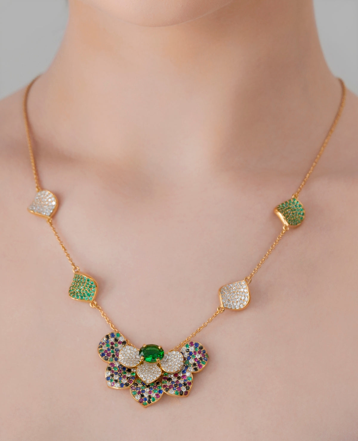 Glorious Petal Necklace - Green and Gold